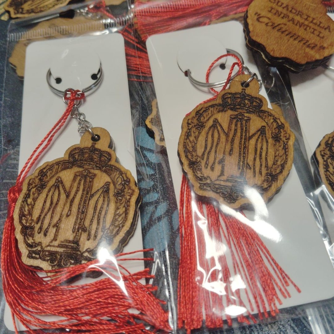 Llavero con logo - Imagen 2